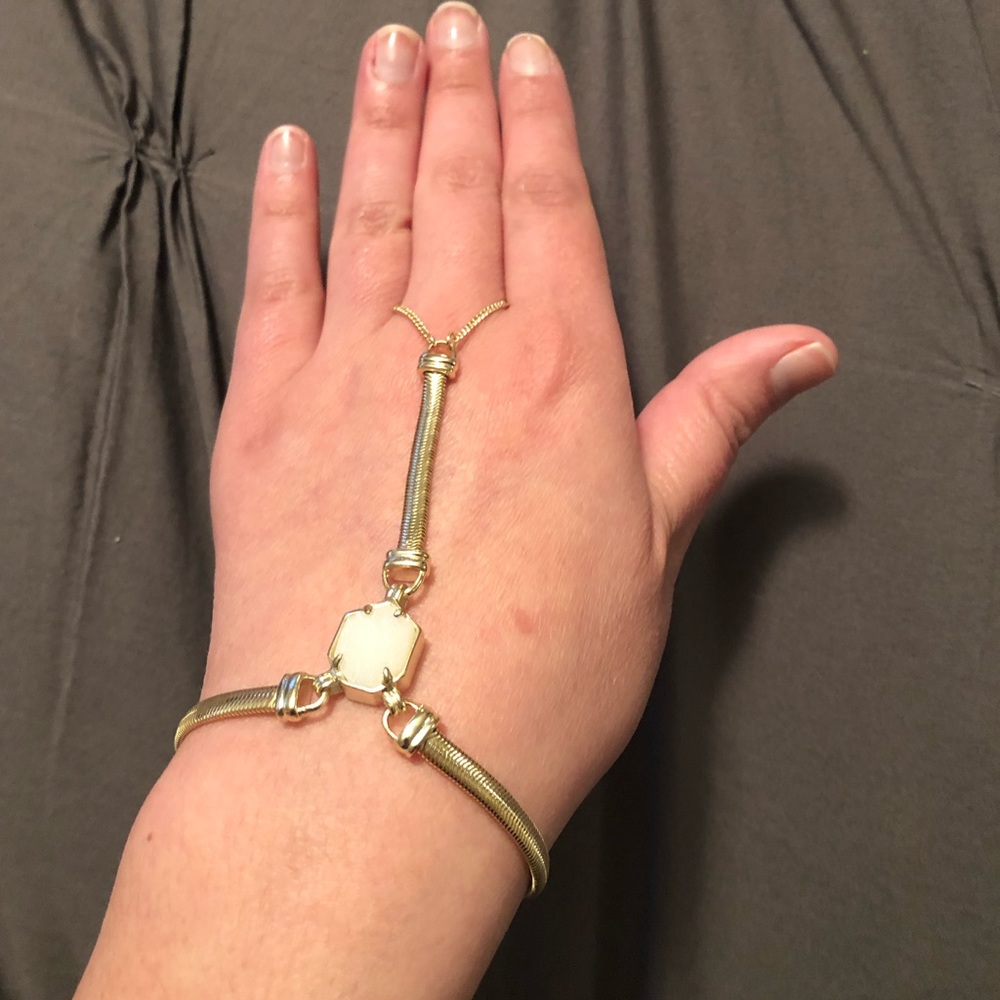 Kendra Scott bracelet chain with ring